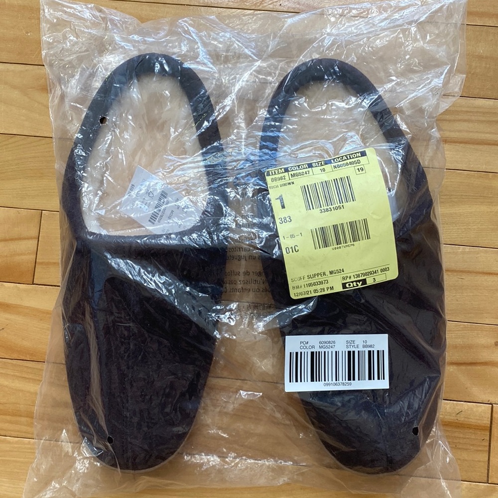 New J.Crew men’s slippers size 10.